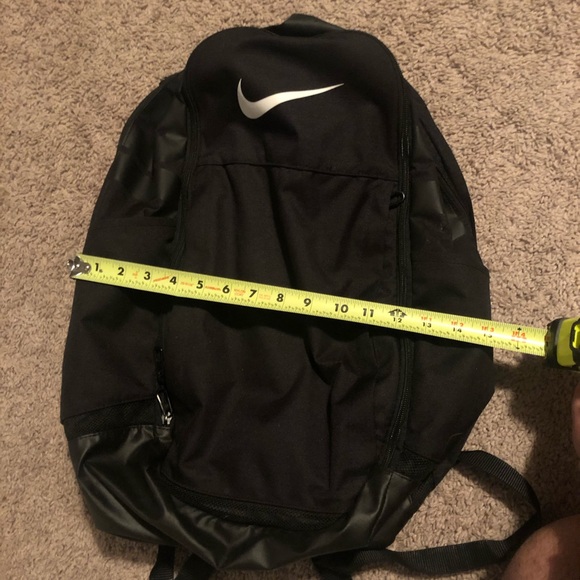 Nike Back Pack basically brand new. - Picture 3 of 3